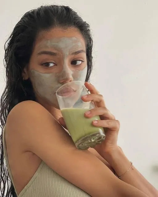 GRNS powder bottle and tub